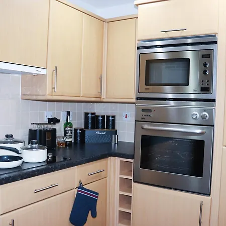 Whole Flat - Contractors, Professionals, Ulez Free, Parking, 10mins * Birmingham